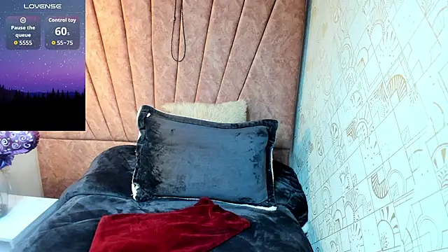 Issa Milf   online show from October 21, 1:04 pm