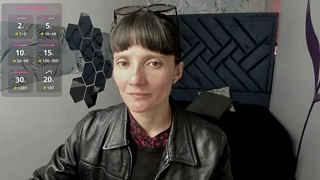 Valery More   online show from January 8, 2:10 pm