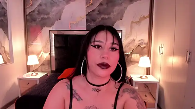 SusanVilla online show from January 9, 8:13 pm