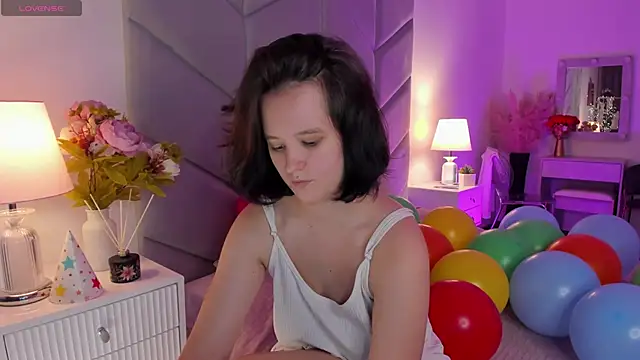 Violet Ferguson online show from October 4, 11:27 am