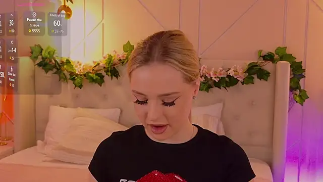 EllyLinn online show from April 2, 5:32 pm