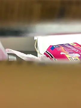 GoldenPussy1329 online show from November 22, 7:27 pm