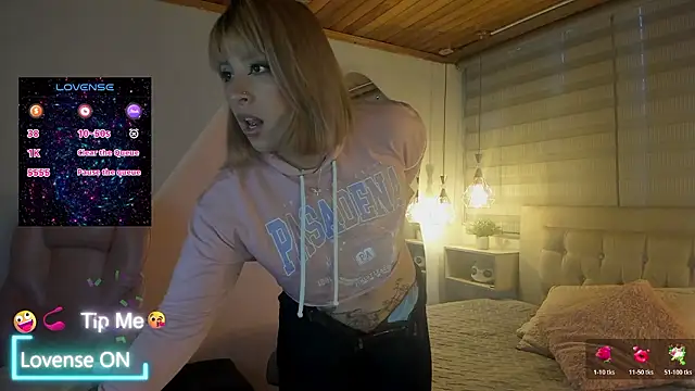 sophialyh 1 online show from March 18, 2:00 pm