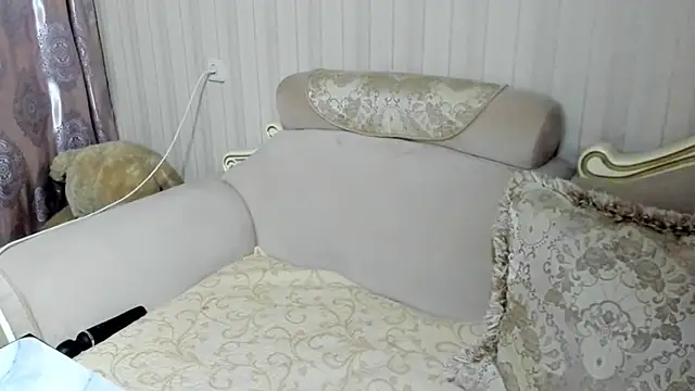 Hotty Bell22 online show from June 12, 5:21 pm