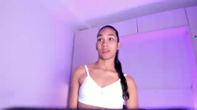 AnahiCollins online show from March 6, 12:44 pm