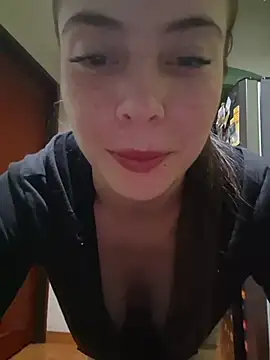 EmmaValencia  online show from November 25, 4:47 am