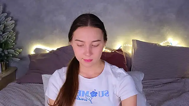 OliviaLay online show from January 10, 11:04 am