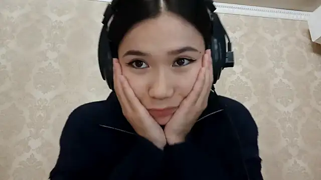 YukiShaapan online show from October 30, 6:09 pm