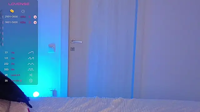 SweetCherryBlonde online show from October 5, 9:58 am