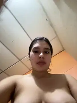 Brianna bunny05 online show from May 12, 3:26 am