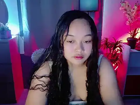 UrFavouriteCravings online show from April 18, 1:52 am