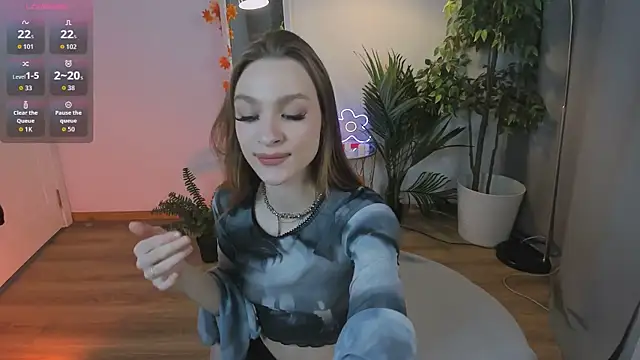 PollyMayer online show from October 27, 8:47 pm