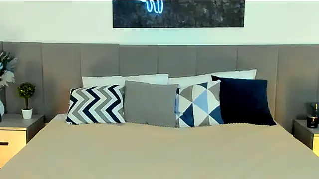 SugarWhisper online show from March 18, 5:51 pm