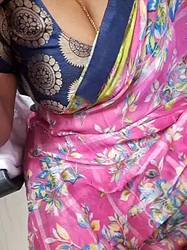 Snapshot of Tamil_Ammani chatting on October 15, 6:21 pm Tamil Ammani online show from October 15, 6:21 pm