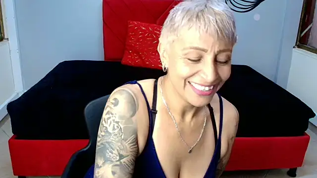 Snapshot of Charlotte__Gray chatting on October 20, 12:19 pm Charlotte Gray online show from October 20, 12:19 pm