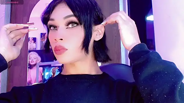 Daphnne XXX online show from November 27, 8:01 pm