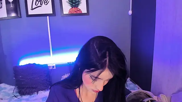 MeganR  online show from March 20, 2:22 pm