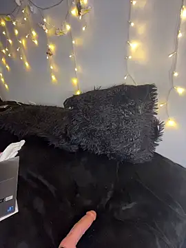 SaraMistick online show from March 26, 12:29 pm