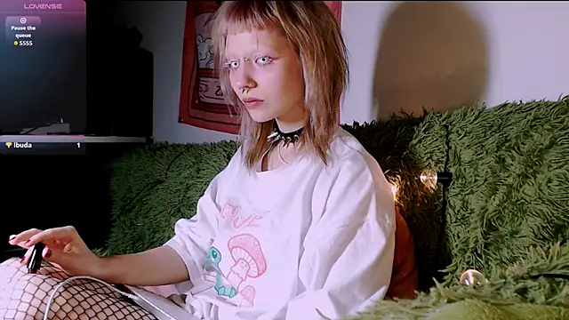 Pink K1tty online show from October 1, 10:15 pm