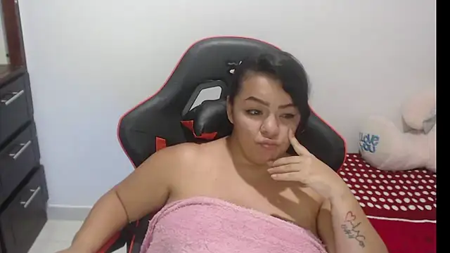 emily sexxx online show from November 27, 8:28 am