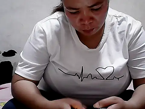 HornyPussie69 online show from February 25, 12:42 am