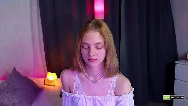 midnightMaya online show from December 17, 10:47 pm