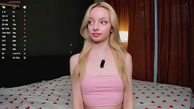 PocketDollX online show from April 8, 3:14 pm