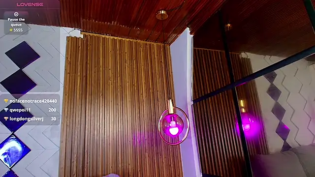 Matti sofia  online show from October 30, 7:48 pm