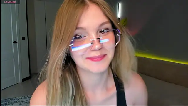 linakorvin online show from April 9, 1:38 pm