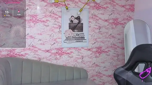 mia foster t online show from February 13, 1:35 pm