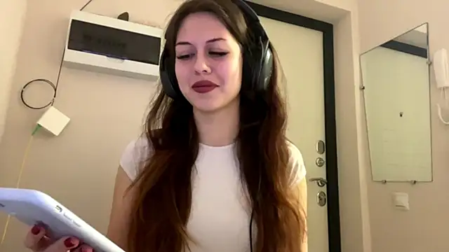 Snapshot of Nayra_flash chatting on October 8, 6:51 am Nayra flash online show from October 8, 6:51 am