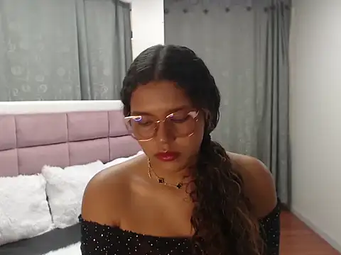 Snapshot of jimena_bell chatting on October 14, 1:25 pm jimena bell online show from October 14, 1:25 pm