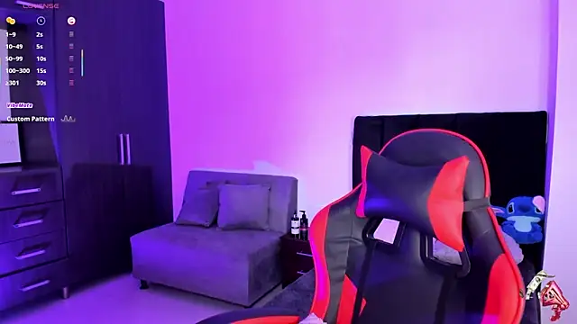 Gemma-ros online show from November 10, 8:15 pm