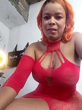 Snapshot of bella_exotichot_ chatting on October 7, 9:08 pm bella exotichot  online show from October 7, 9:08 pm