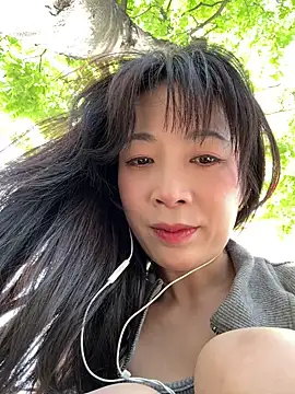 yourkeer online show from April 17, 7:21 am