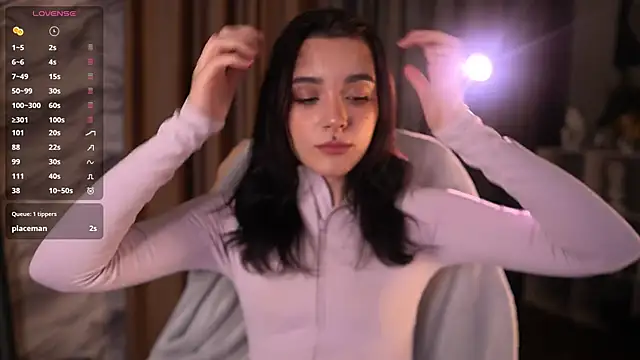 ElizabethMilller  online show from February 18, 11:04 pm