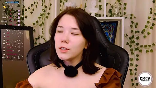 Kelly foox online show from January 16, 11:39 am