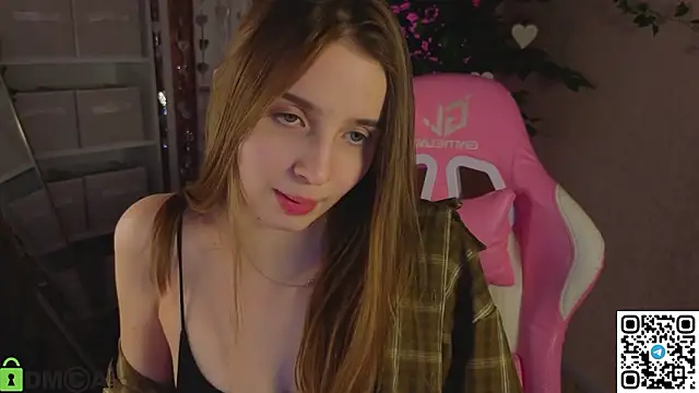 L1na Reeds online show from February 4, 6:49 am