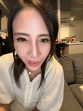 rena rena rena online show from October 8, 4:22 pm