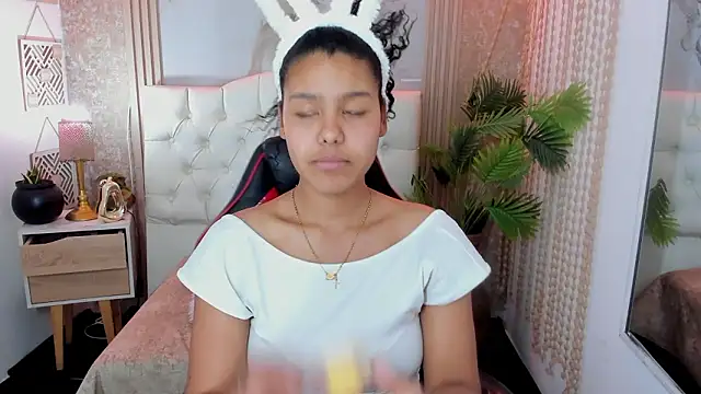 AriaVega online show from March 26, 12:51 pm