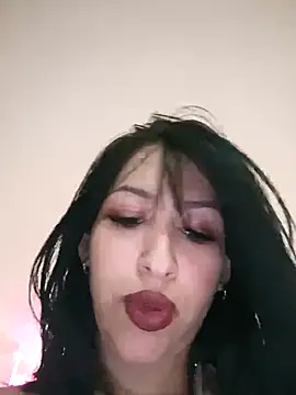 annyrusso online show from November 27, 4:43 pm