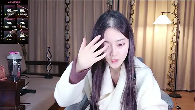 yuyu2004live online show from January 19, 1:18 pm