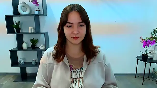 OliviaMontgommery online show from December 3, 6:16 am