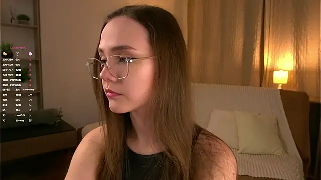 SweetSaraPie online show from March 22, 6:03 pm