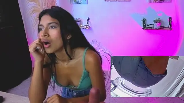 Snapshot of alejamedusa chatting on October 12, 5:26 pm alejamedusa online show from October 12, 5:26 pm