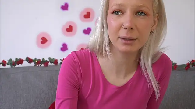 RanyThomson online show from February 19, 11:10 am