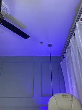 Rose monroee online show from April 6, 7:26 pm