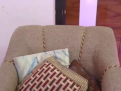 cute zaraa online show from December 4, 10:39 am