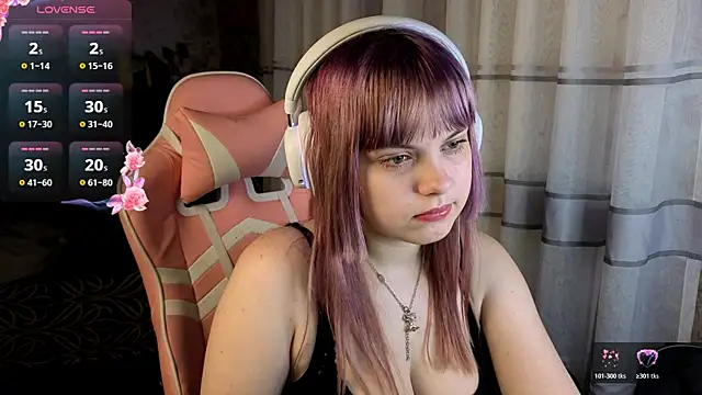 KristiBloom online show from March 12, 1:08 am