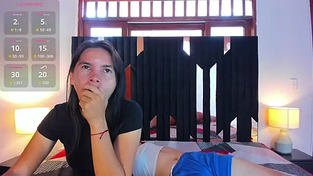 Sofy and Mia online show from October 28, 12:33 pm